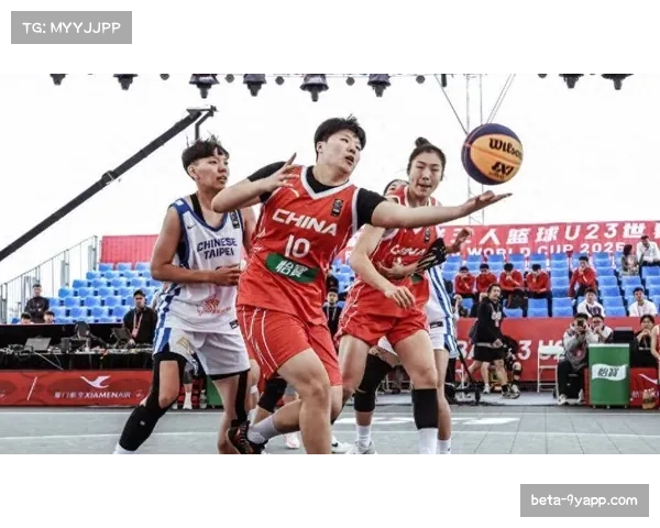 上海女篮新秀伍湘琳关键球处理能力显现 上海女篮新秀伍湘琳关键球处理能力显现