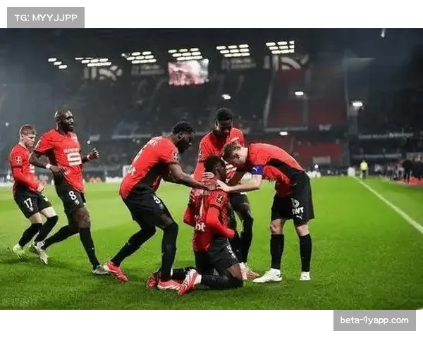 图卢兹防守组织纪律性突出 客场仅失11球展现战术执行力 图卢兹防守组织纪律性突出 客场仅失11球展现战术执行力